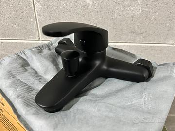 Rubinetto nero vasca da bagno + doccino