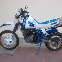 Moto Suzuki Djebel DR600