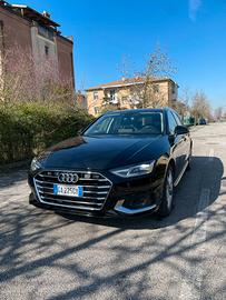 Audi A4 Avant 35 TFSI S Tronic Business Advance