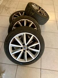 Cerchi in lega da 16 originali seat con gomme
