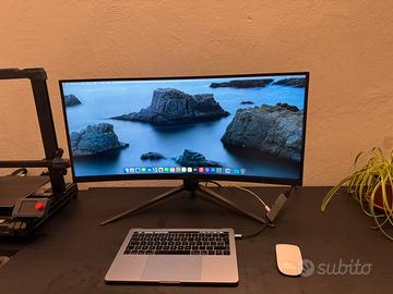 Postazione completa Macbook pro, magic mouse, msi