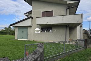 DS25 BRUGINE -- CASA SINGOLA CON AMPIO SCOPERTO E