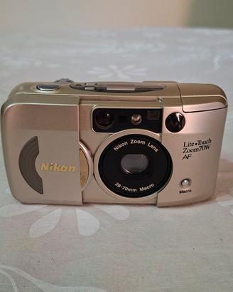 Nikon Lite Touch Zoom 70W AF – Analogica 35mm