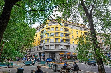 Attività / Licenza di 60 m² con 2 locali a Milano