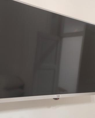 TV 32 pollici SABA praticamente nuovo già DVB T 2