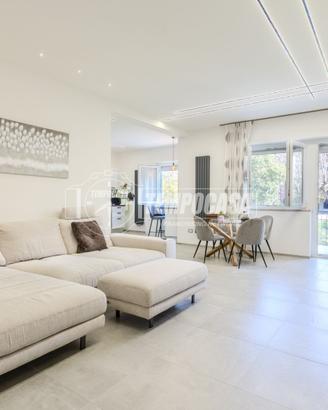 AMPIO QUADRILOCALE RISTRUTTURATO CON GARAGE E POST