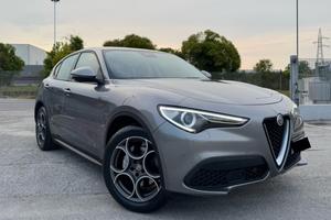 ALFA ROMEO STELVIO 2.2 Super- Led Navi 19