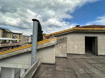 4 LOCALI A MONTESARCHIO