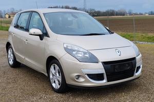 Renault Scenic Scénic X-Mod 1.5 dCi 110CV Luxe