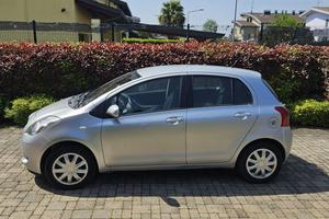 Toyota Yaris 1.0 neopatentati