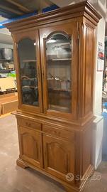 credenza con vetrina in legno massello
