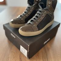 Sneakers alte Frau 37