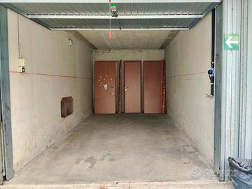 Box / Garage di 15 m² a Nichelino