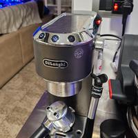 De Longhi Dedica EC685.bk