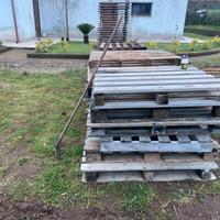 Bancali usati grandi e piccoli