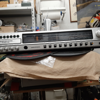 Grundig sintoamplificatote receiver r200