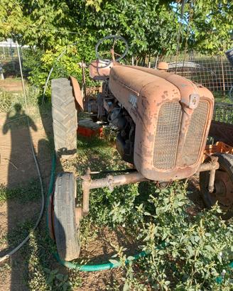 trattore fiat 211r 