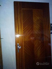 Portoncino scale esterno