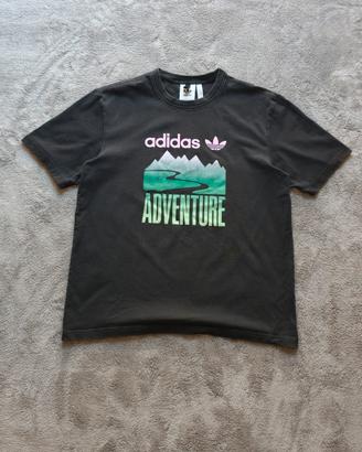 T-shirt Adidas Adventure nera taglia M