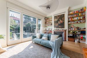 VILLA CON GIARDINO IN INDIPENDENZA