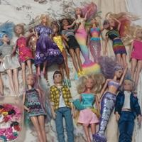 Barbie e Ken vari
