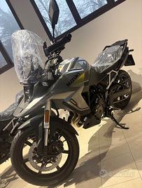 Suzuki V Strom DL 800 se