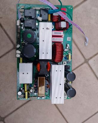 Inverter e pacco batteria con BMS