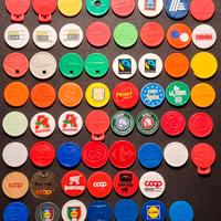 61 gettoni in plastica della Grande Distribuzione