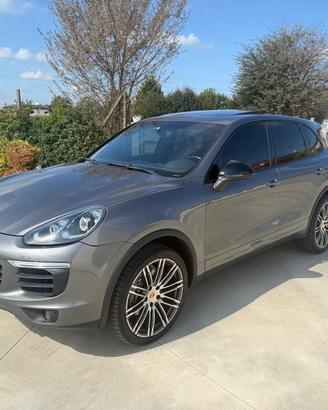 Porsche Cayenne Restilyng Tetto Fari Led