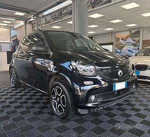 Smart Four four 2019 nera
