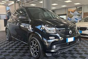 Smart Four four 2019 nera