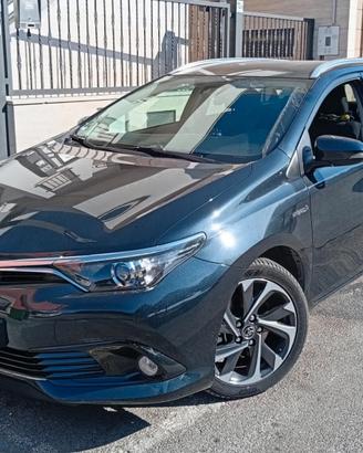 Toyota Auris Touring Sports 1.8 Hybrid Lounge