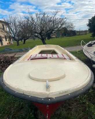 Barca in vetroresina 5 metri