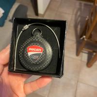 Portachiavi auto moto Ducati corse in carbonio