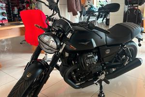 Moto Guzzi V7 Stone '26