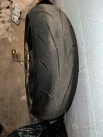 Cerchi e gomme kawasaki z750