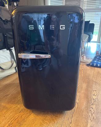 Frigorifero Minibar SMEG FAB5 nero vintage ‘50