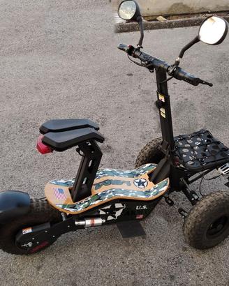 SCOOTER MONOPATTINO ELETTRICO 3 RUOTE