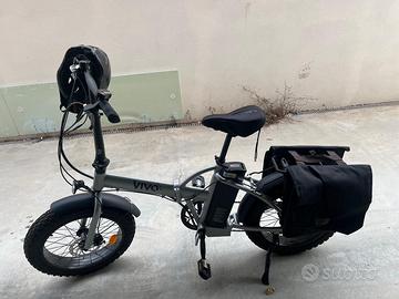 bici elettrica vivo con monopattino