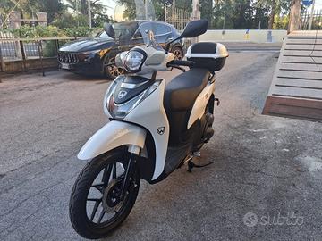 SCOOTER WOTTAN ONE 125cc CUPOLINO+BAULETTO