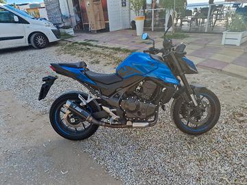  Honda Hornet 750 anno 2025 