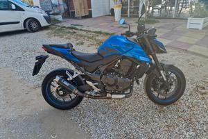  Honda Hornet 750 anno 2025 