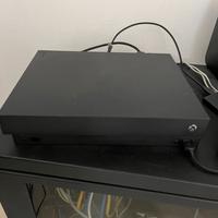 Xbox one x 1Tb