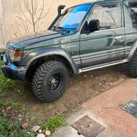 Pajero Gls 2.5 motore nuovo km 0