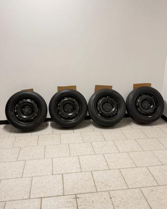 185 60 15 Gomme + Cerchi VW POLO / Skoda ecc.