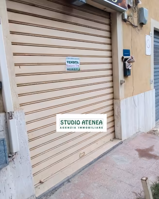 Via Dante Magazzino Uso Garage/Deposito