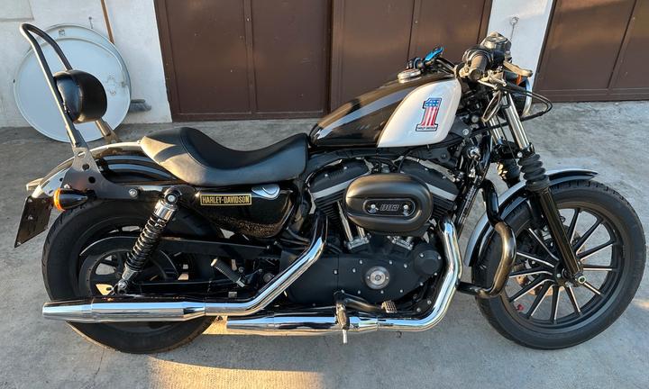 Harley-Davidson Sportster 883 - 2012