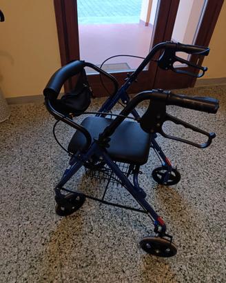 Deambulatore rollator pieghevole