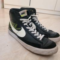 Nike Blazer '77 Mid Nere, tg44
