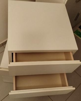 Due comodini nuovi